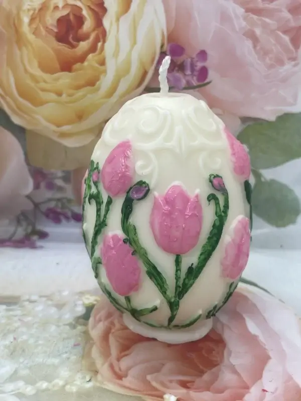 Vonná sviečka Vajíčko s tulipánmi